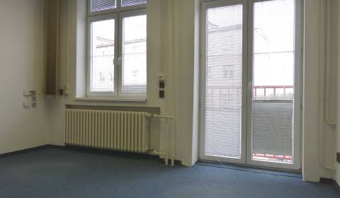 PRENÁJOM - kancelárske priestory na Grösslingovej ulici, BA I