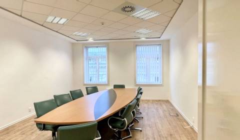 Prenájom kancelárií v Starom Meste, Gorkého ulica,  219 m2.