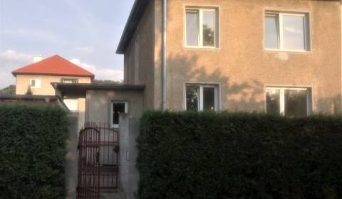 NOVINKA !!! DOM NA PREDAJ, PARTIZÁSKE - CENTRUM