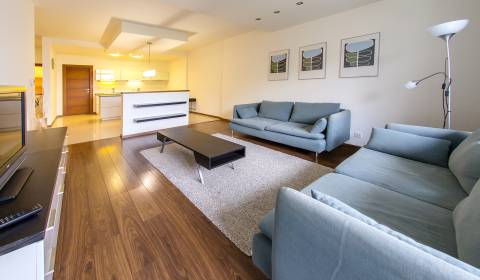 Priestranný nadštandardný 3i byt, 126m2, zariadený, balkón
