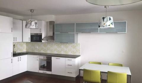 Priestranný 3i byt, 92m2, zariadený, lodžia, parkovanie, III Veže