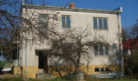 5-izbový dom, Nová Ves nad Žitavou, pôvodný stav, pozemok 1125 m2