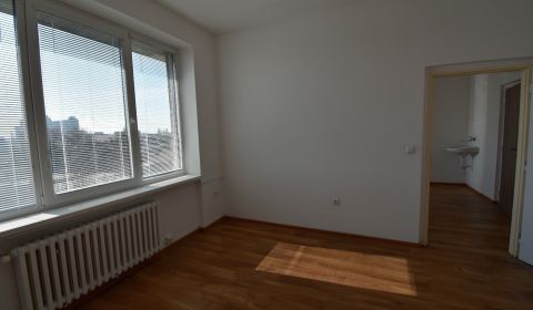 Prenájom dvojkancelárie 30 m2, Galanta