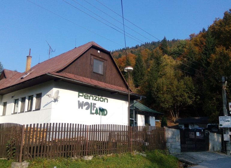 Zabehnutý rodinný penzión s celoročným využitím - IMG_20181008_091733.jpg
