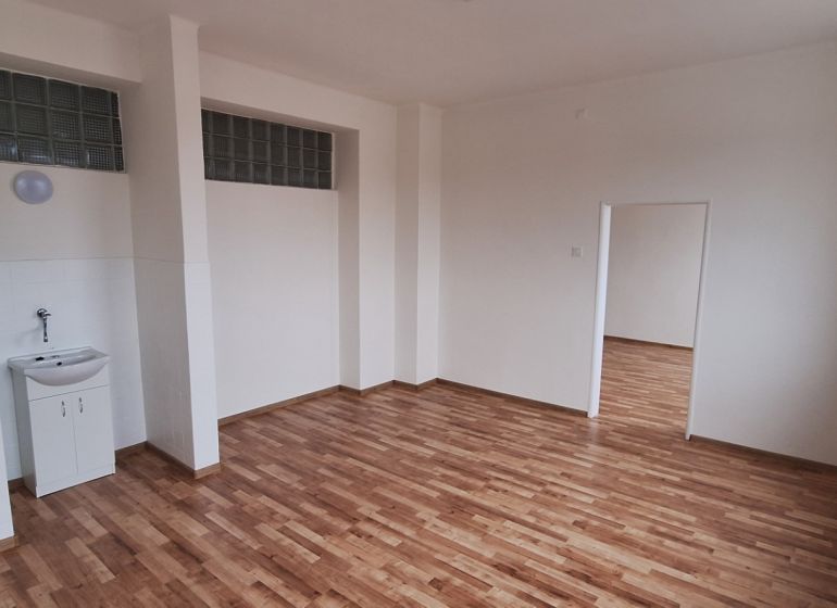 Dvojitá kancelária na prenájom, Galanta centrum - Dvojitá kancelária na prenájom, Galanta centrum, viac na: https://reality.intexreal.sk/