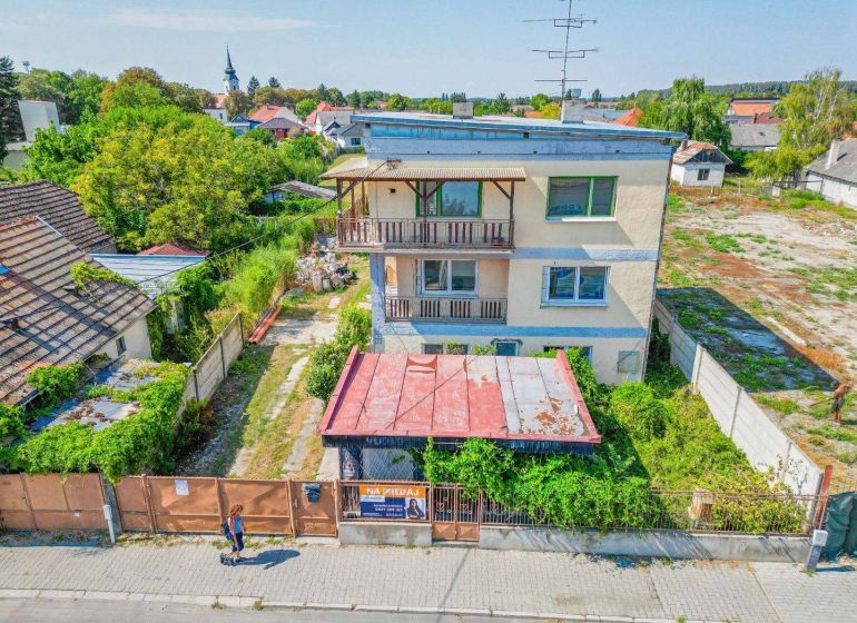 NA PREDAJ 3-PODLAŽNÝ RD S PRIESTR. POZEMKOM , V. MEDER - ALL INCLUSIVE |NA PREDAJ 3-PODLAŽNÝ RD S PRIESTR. POZEMKOM , V. MEDER