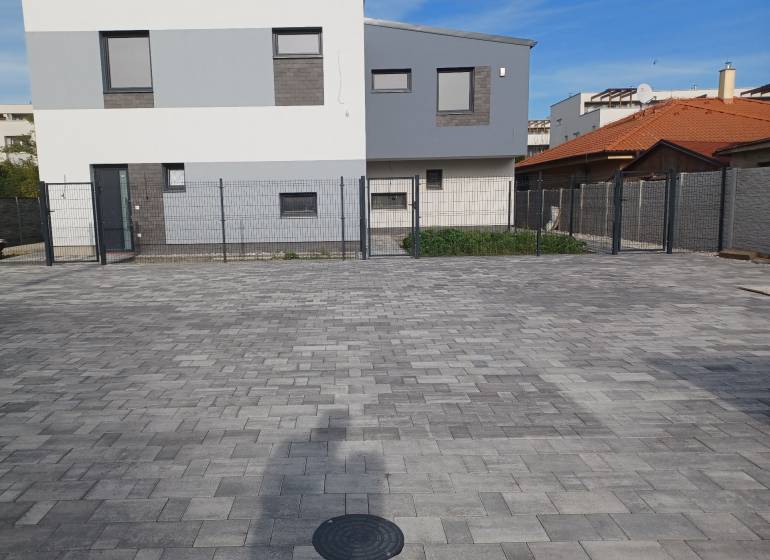 Na predaj 3 izbový byt, obec Dunajská Lužná, Hlavná ulica okr.Senec - 20241019_145938.jpg