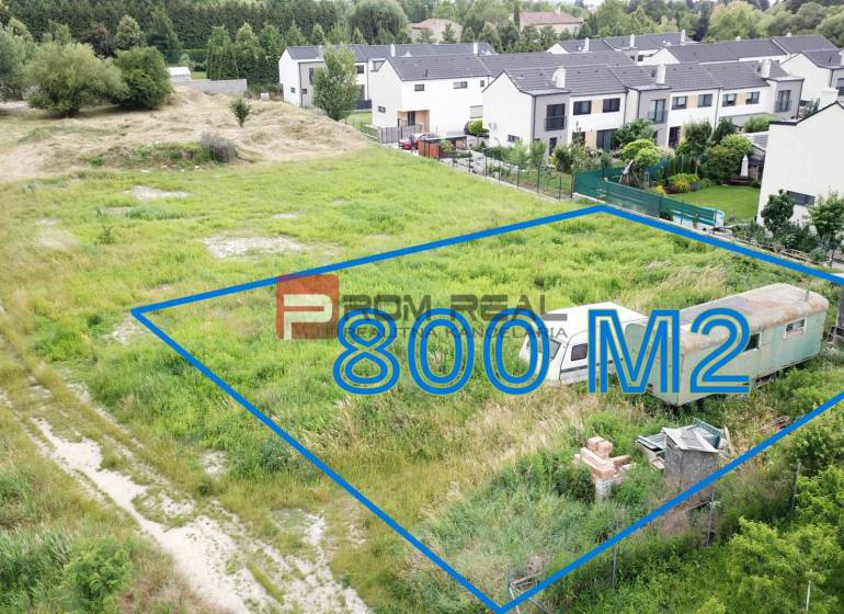 Rovinatý pozemok 800 m2 za dobrú cenu Marianka - Pozemky - bývanie na predaj v Marianke, Na Ovsisku, s výmerou 800 m².