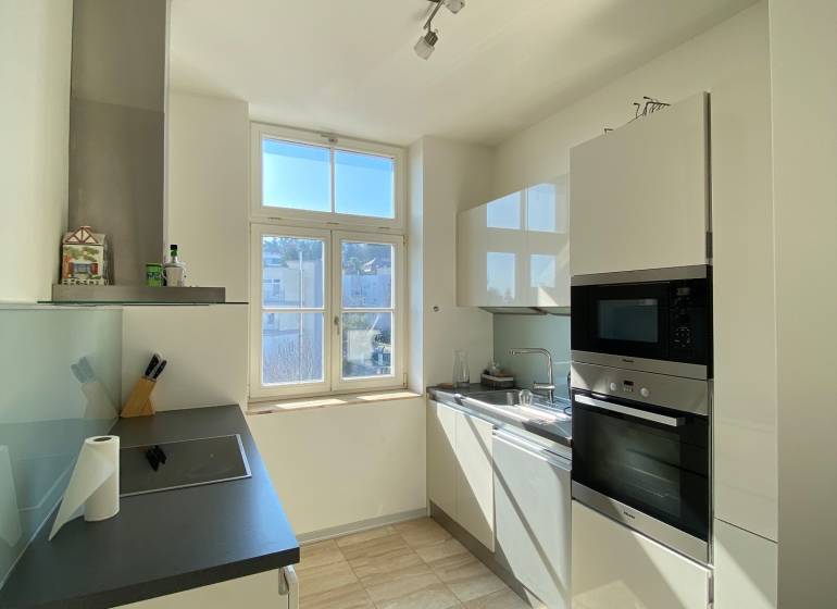 Prenájom luxusných bytov s park. miestom v centre BA. - A611