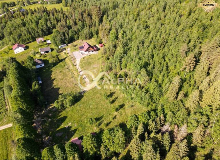 EXKLUZÍVNE stavebný pozemok, Nálepkovo časť Tretí Hámor, okres Gelnica - Letecký pohľad na lesné pozemky na bývanie v Nálepkove na ulici Tretí Hámor.