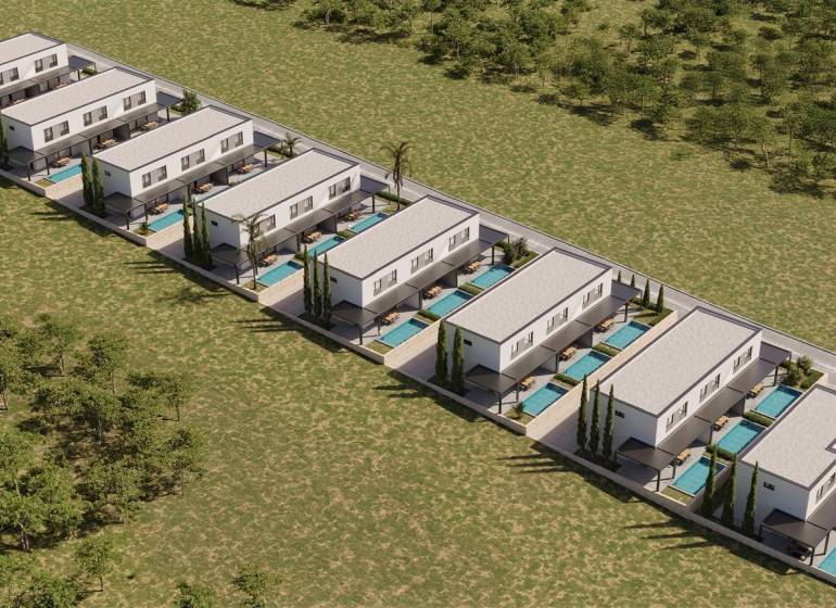 CHORVÁTSKO - Nový apartmánový komplex - MANDRE, ostrov PAG - Riadok moderných prázdninových domov s bazénmi v Mandre medzi zeleňou a stromami.