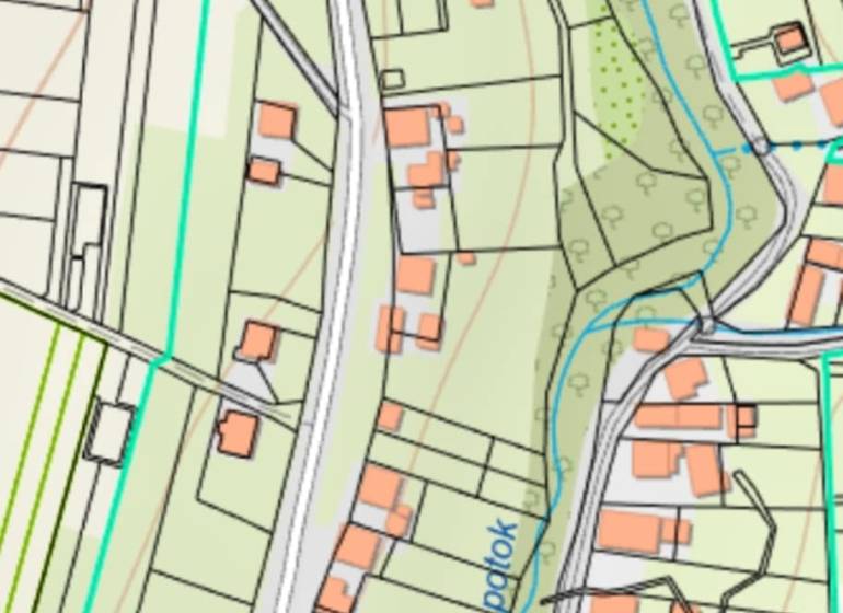 Stavebný pozemok, Horný Vadičov - Mapa pozemkov na bývanie v Hornom Vadičove, vrátane Vodického potoka a prístupových ciest.