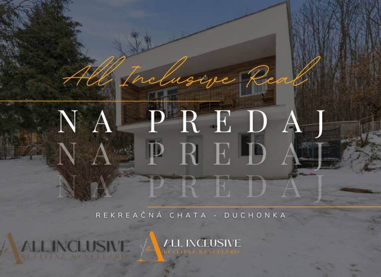 NADŠTANDARDNÁ REKREAČNÁ CHATA | DUCHONKA  - Chata na predaj v Duchonke, Prašice. Zasnežená záhrada a moderná architektúra.