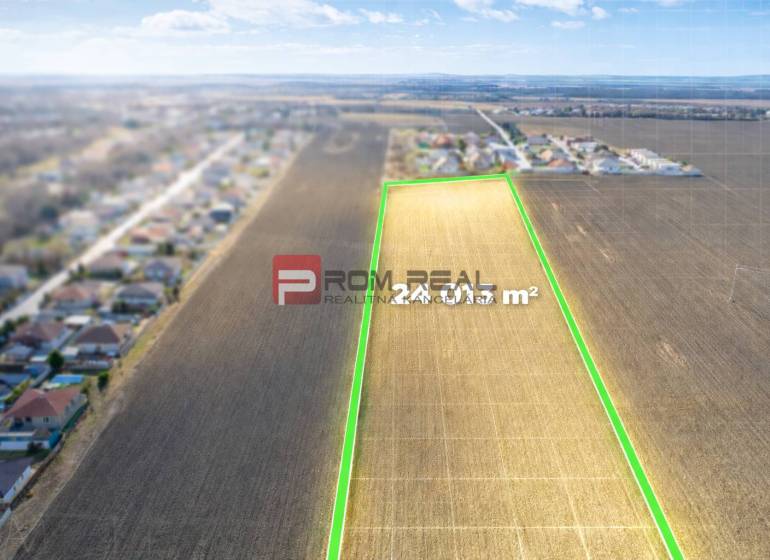 INVESTIČNÁ PRÍLEŽITOSŤ – Pozemok v obci Dunajská Lužná - Poľnohospodárske a lesné pozemky v Dunajskej Lužnej s parcelou o rozlohe 24015 m².