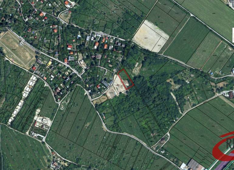 **QREAL**VEĽKORYSÝ POZEMOK 1502m2 BA-VINOHRADY** - Letecký pohľad na Rekreačné pozemky v Bratislave - Novom Meste, ulica Koziarka.