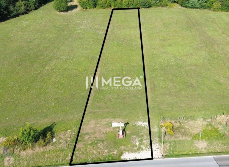 Predaj pozemku na bývanie, Brestovská, Brestovská, Humenné - Pozemok na bývanie na Brestovskej ulici v Humennom, ohraničený čiernymi čiarami.