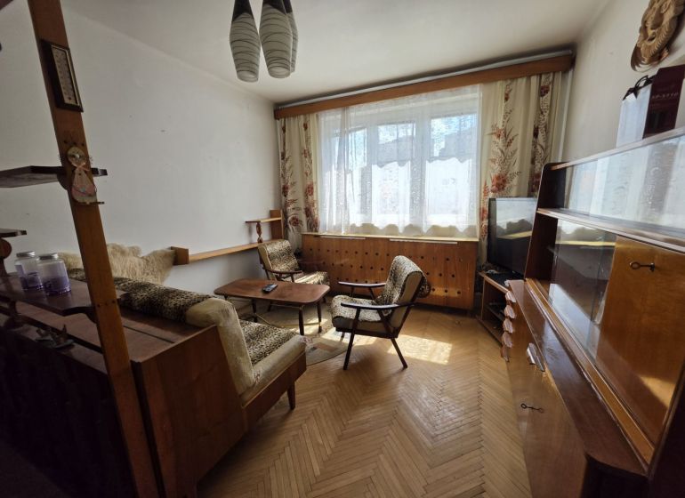 3-IZBOVÝ BYT S BALKÓNOM V CENTRE HLOHOVCA - Hlohovec 3-izbový byt predaj reality Hlohovec