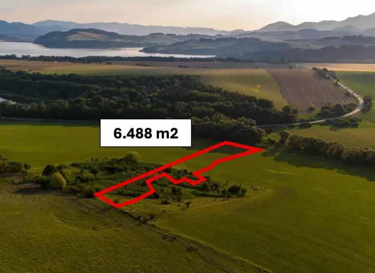 Liptovský Trnovec – 6.488 m2 POZEMOK na MOBILNÝ dom - Panoráma Zvláštnych nehnuteľností v Liptovskom Trnovci s výmerou 6.488 m².