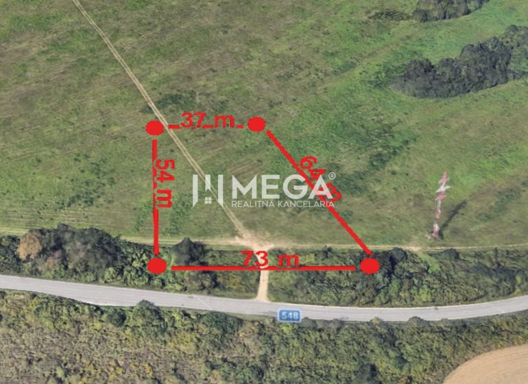 NA PREDAJ: Pozemok 3 000 m² LORINČÍK INVESTIČNÝ POTENCIÁL - Letecký pohľad na Poľnohospodárske a lesné pozemky v Košiciach II s vyznačenými rozmermi.