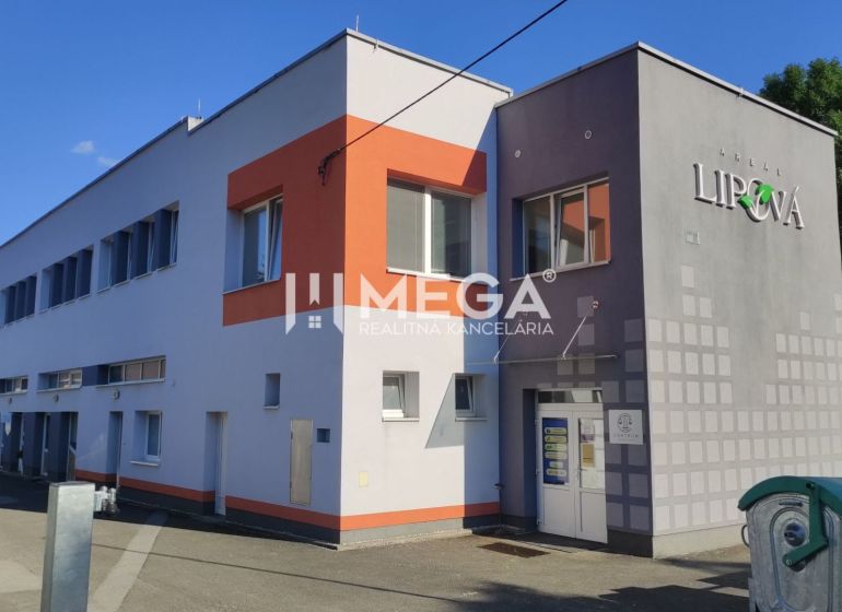 PRENÁJOM kancelárie blízko centra Humenného (20,53 m2)
