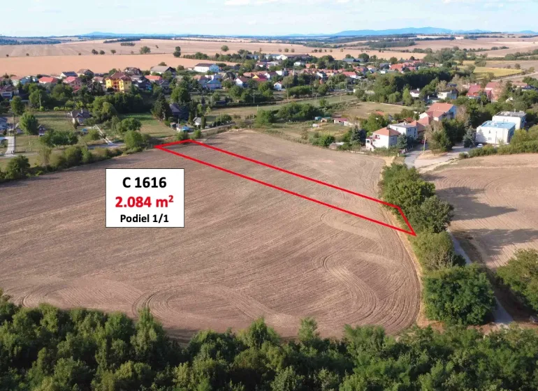 Podhájska - 2.084 m2 POZEMOK na okraji obce - Poľnohospodárske a lesné pozemky v obci Podhájska, s rozlohou 2 084 m².