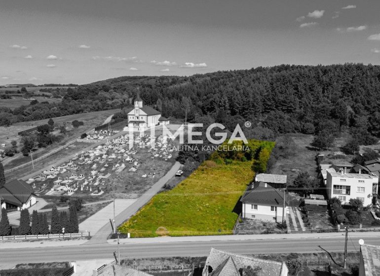 NA PREDAJ: Stavebný pozemok 1 896 m², Slovenská Volová - Pozemok na bývanie v Slovenskej Volovej obklopený zeleňou a vidiekom.