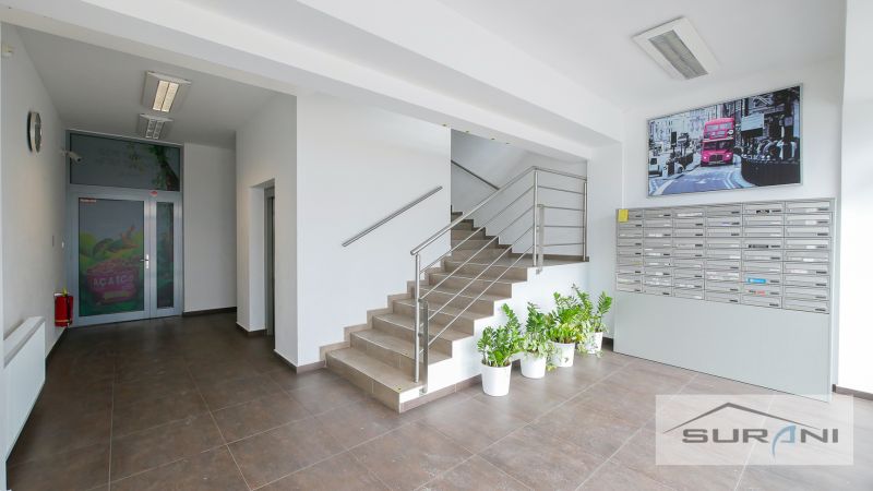 Bez provízie RK | Kancelárie | 24 m² – 46 m² | parkovanie | Svornosti  - 4 2.jpg