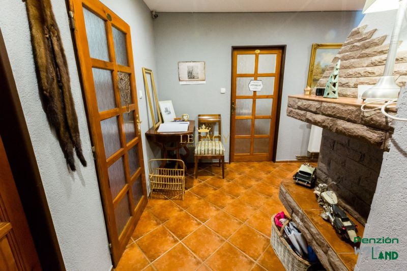 Zabehnutý rodinný penzión s celoročným využitím - A7.jpg