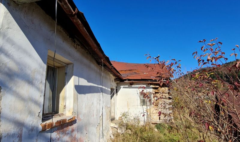 Predané  – dva rodinné dom na predaj, v obci Hodruša Hámre. - 20211109_113355a.jpg