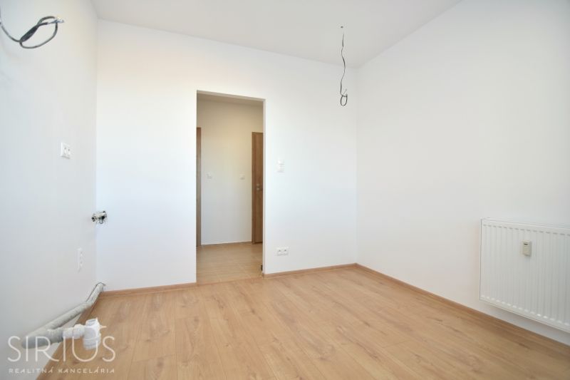 JÁNA SMREKA, 3-i byt, 76 m2 – nová komplet rekonštrukcia až do panelu - 15.JPG