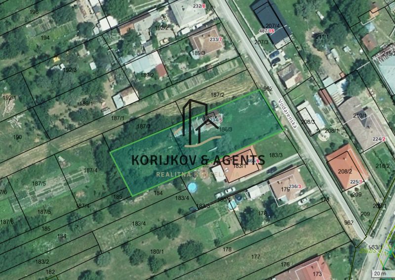 PREDAJ Veľký slnečný pozemok v obci Slanec, rozloha 1290m2