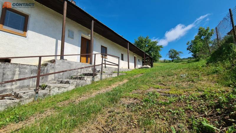 Romantický pozemok s pôvodným domom v obci Hubina - Hubina 82