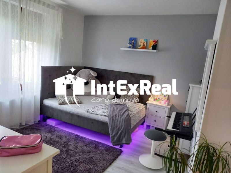 Dom snov, bazén, vinná pivnica, garáže, Mostová  - Dom so všetkým čo si môžeme priať, predaj, Mostová, viac na: https://reality.intexreal.sk/