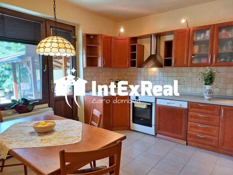 Dom snov, bazén, vinná pivnica, garáže, Mostová  - Dom so všetkým čo si môžeme priať, predaj, Mostová, viac na: https://reality.intexreal.sk/