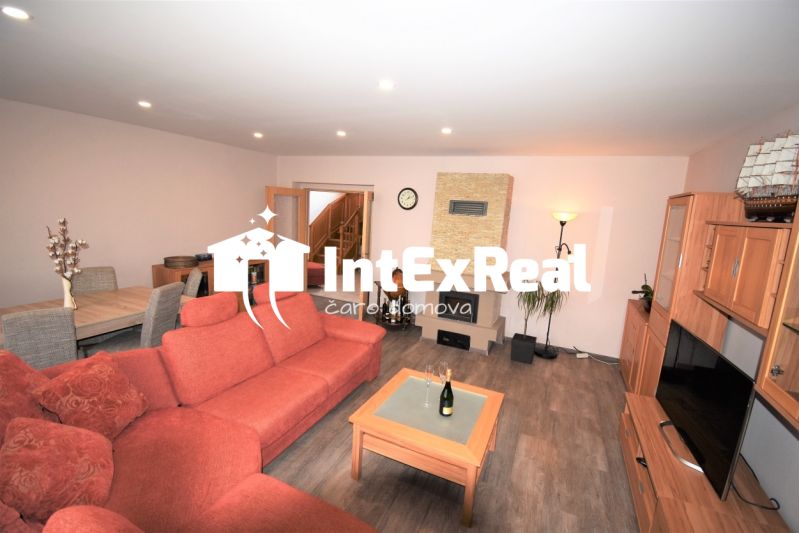 Dom snov, bazén, vinná pivnica, garáže, Mostová  - Dom so všetkým čo si môžeme priať, predaj, Mostová, viac na: https://reality.intexreal.sk/