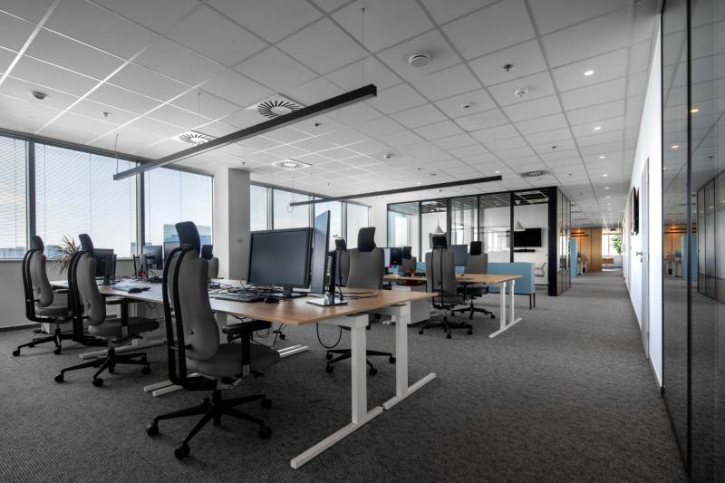 RIVER | LAKESIDE PARK - prenájom kancelárskych priestorov - interier 5.jpg