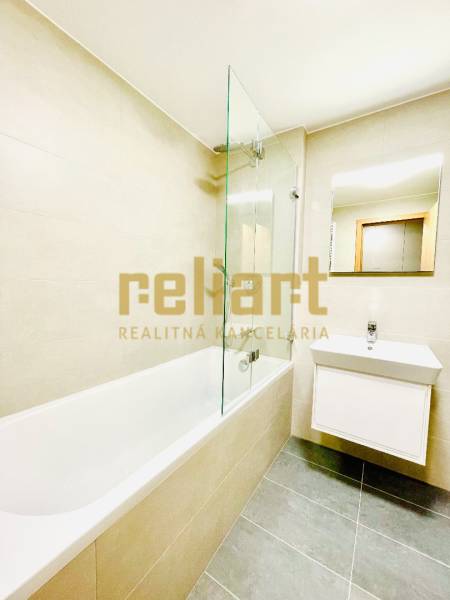 Eurovea: Na prenájom lux., zariadený, 2 byt/eng. text inside - 9