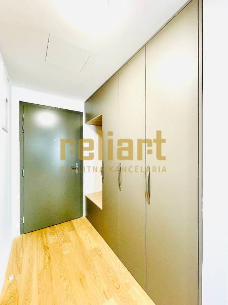 Eurovea: Na prenájom lux., zariadený, 2 byt/eng. text inside - 8