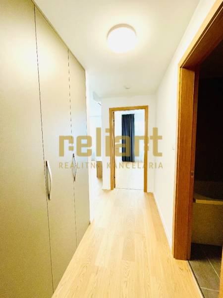 Eurovea: Na prenájom lux., zariadený, 2 byt/eng. text inside - 11