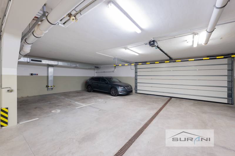 Na prenájom 4-izb. byt,121m2,terasa,parkovanie, Šafránová - 14.jpg