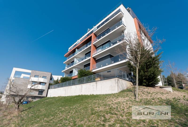 Na prenájom 4-izb. byt,121m2,terasa,parkovanie, Šafránová - 2.jpg