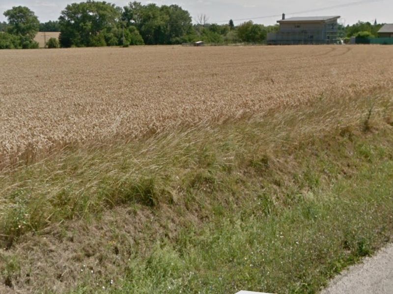 Na PREDAJ pozemok na výstavbu a podnikanie neďaleko Pezinka