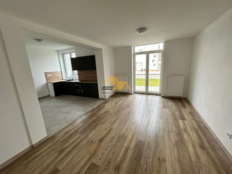 Predám 3 izbový byt vo Dvoroch nad Žitavou