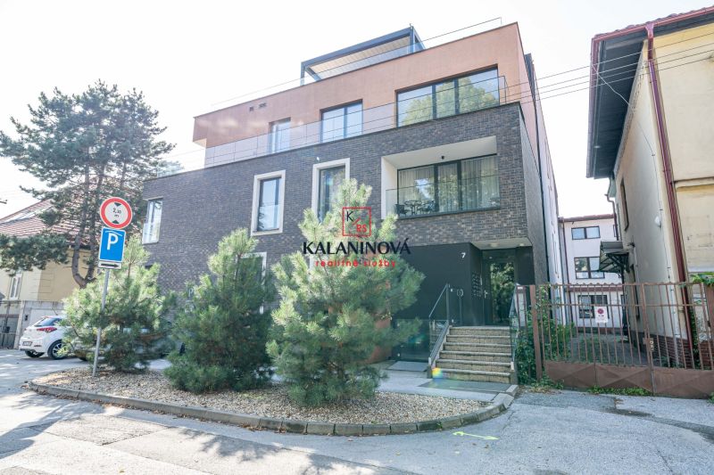 PRENAJATÉ:  na prenájom 2 izbový byt s  parkovaním, Košice - centrum - vonkajšok.jpg