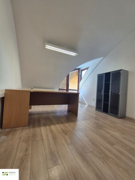 Na prenájom kancelárske priestory v budove EURODOM Košice - 305a.jpg