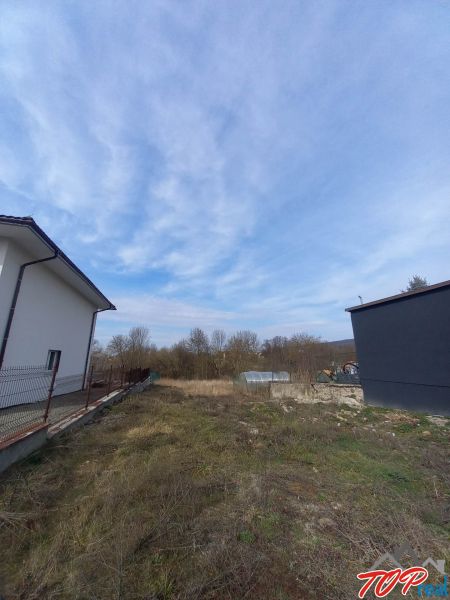 Stavebný pozemok v intraviláne - Ruskov