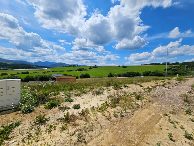 Exkluzívne, pozemok na výstavbu RD, obec Hybe, okres Liptovský Mikuláš - 7.jpg