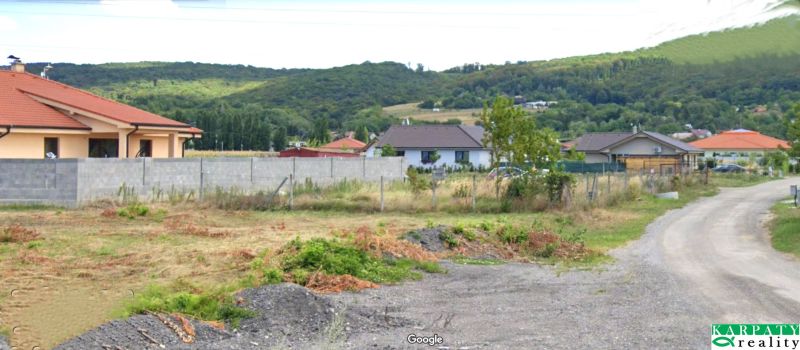 Na predaj stavebný pozemok v obci Sokolovce!