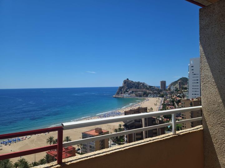 Investičná príležitosť - 3 izbový byt 100 metrov od mora Benidorm - 01.PNG