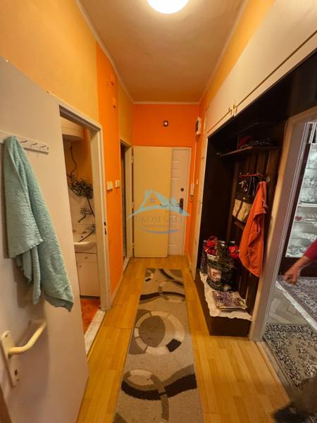 Na predaj 3 izbový byt na prízemí v centre mesta Šahy. - IMG_1425.jpeg